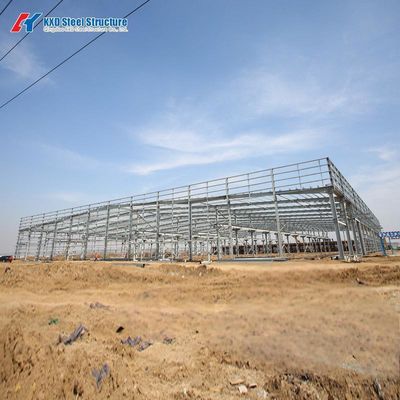 Q355B الهيكل الصلبي مستودع الصناعة الحاجز مع المسامير عالية القوة